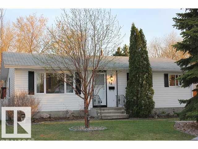 Front of 18 Meadowood Cr