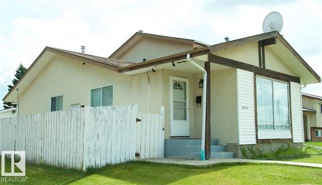 Front of 14727 118 St