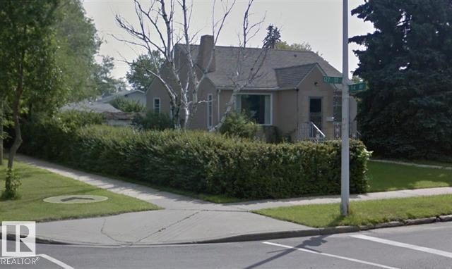 Front of 11343 127 St