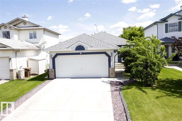 Front of 10 Newmarket Way