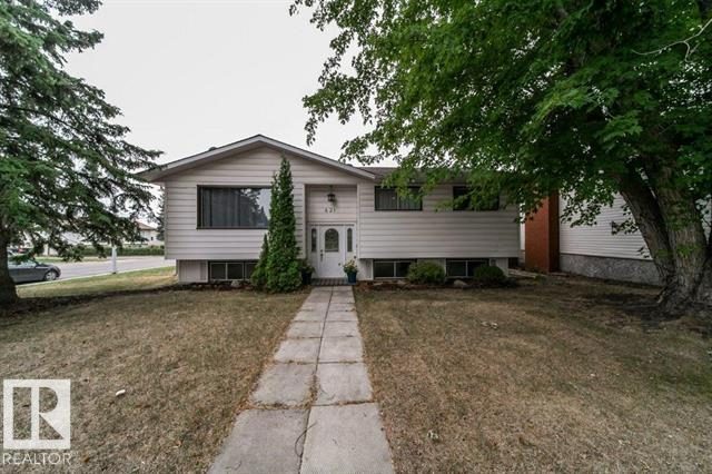Front of 621 Mcleod Ave