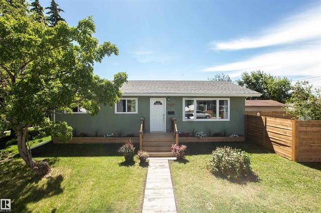Front of 7307 136 Ave