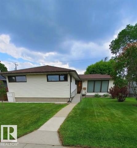 Front of 15411 79A Ave