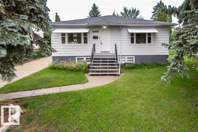 Front of 11130 110 Ave