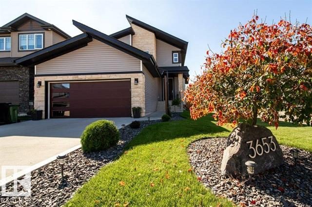 Front of 3653 Claxton Pl