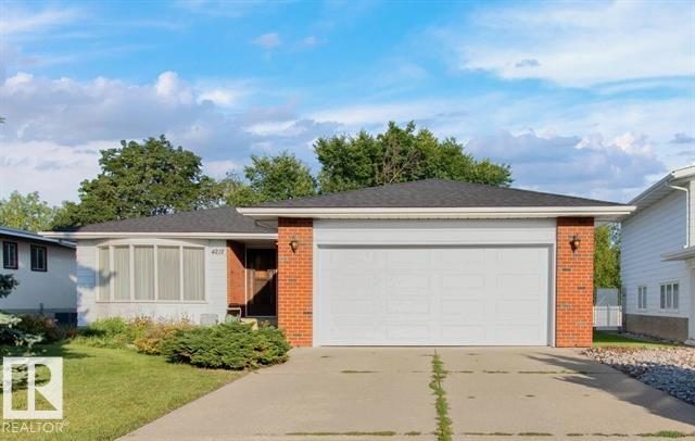 Front of 4212 110 St