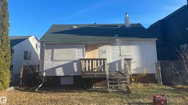 Front of 10453 143 St