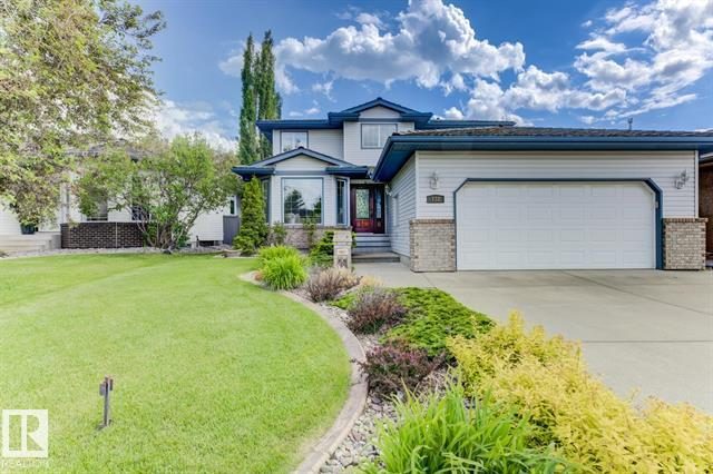 Front of 132 Norwich Cr