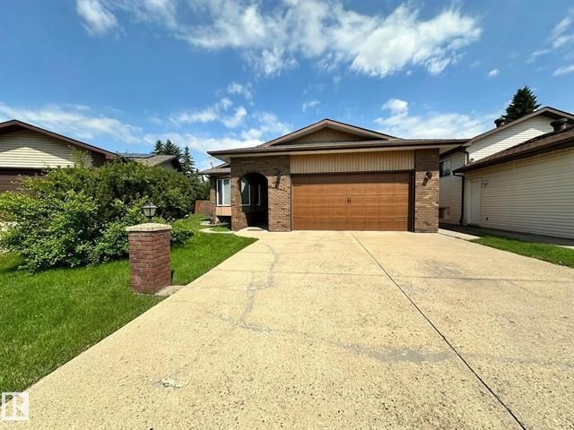 Front of 18634 99A Ave